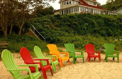 Port Republic House | Stunning Chesapeake view from almost ever room, private 15 home community beach, fossils, 450 pier