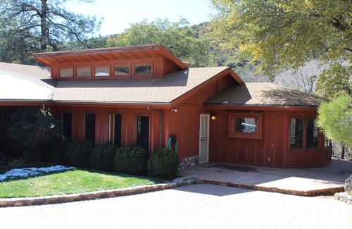 Sedona House | Stunning Creekside Views 3 Bed, 2 Bath, Private Retreat