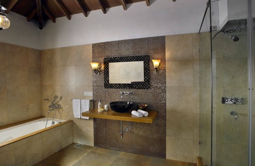 Chorao Villa | Stunning designer Villa with Pool in North Goa