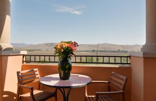 Morro Bay House | Stunning Designer Town Home In Morro Bay.