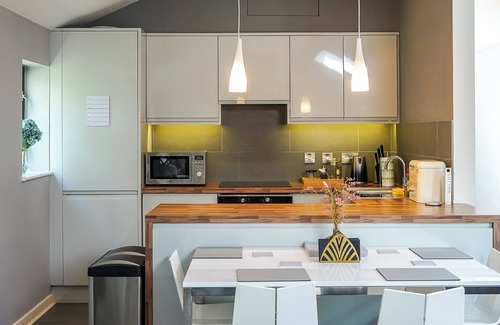 Ballsbridge Apartment | Stunning Duplex with Parking in Ballsbridge, close to the City Center