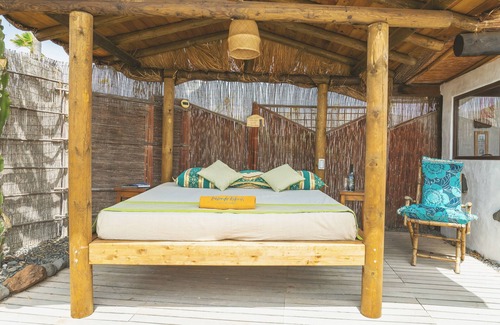 Haria Apartment | Stunning Eco Yurt, private Garden, Pool, 300m Sandy Beach, Off-grid