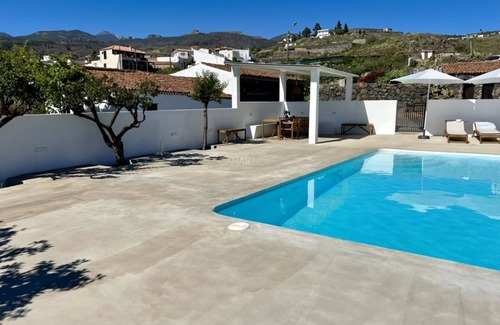 Taucho Cottage | Stunning El Poleo Cottage at El Estanco Viejo: Historic Comfort With B