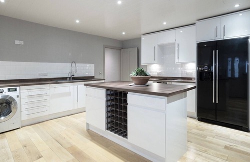 Scaniport Villa | Stunning Fern View House, with panoramic views over the iconic Loch Ness