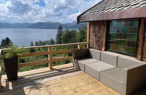 Fiskabygd Cabin | Stunning fiord panorama view off-grid forest cabin