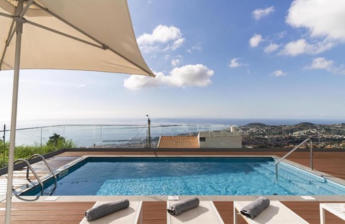 Monte Villa | Stunning Funchal Villa 3 Bedrooms Vila Da Portada Panoramic Sea Views Recently Refurbished