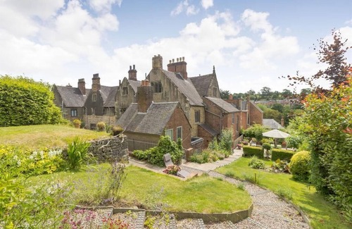 Ashbourne Cottage | Stunning Grade I Listed property located in Ashbourne Town Centre