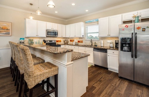 Crystal Beach House | Stunning | Gulf Views | Firepit