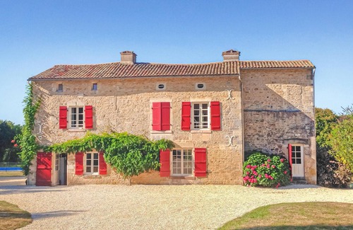 Saint-Maixent-de-Beugne House | Stunning home in St Maixent de Beugné
