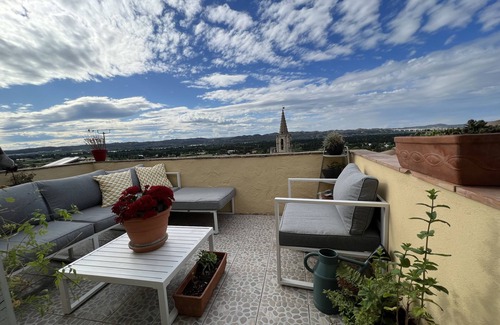 Barbentane House | Stunning historical home with breathtaking views!