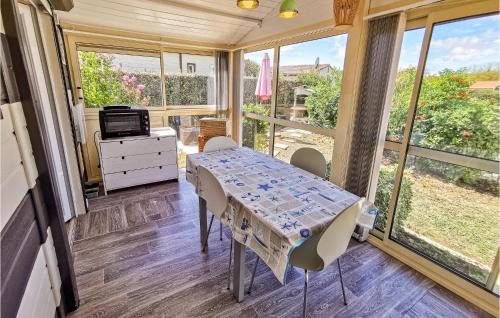 L'Aiguillon-sur-Vie House | Stunning Home In L'aiguillon-Sur-Vie