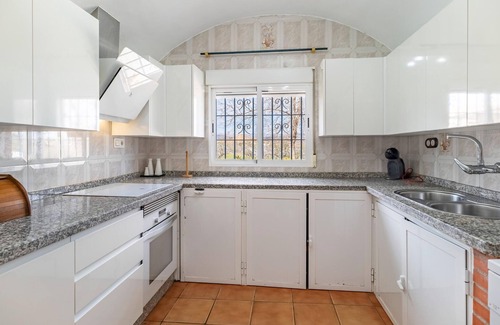 Cortes y Graena House | Stunning home in Cortes y Graena