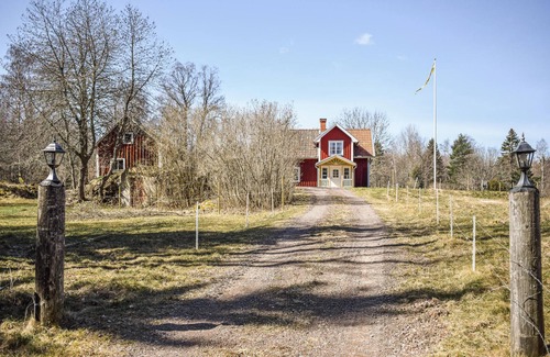 Odeshog Municipality House | Stunning home in ödeshög with WiFi