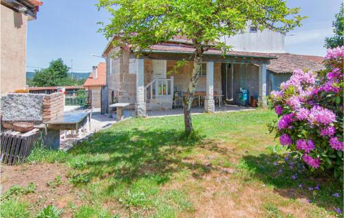 A Peroxa House | Stunning Home In A Peroxa With Wifi