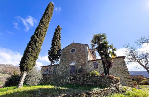 Subbiano House | Stunning home in Arezzo with kitchen