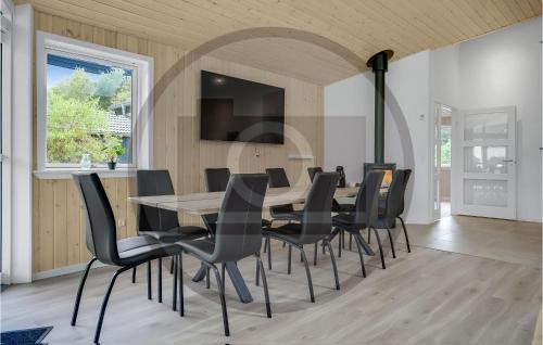 Øksenmølle House | Stunning Home In Ebeltoft With Sauna