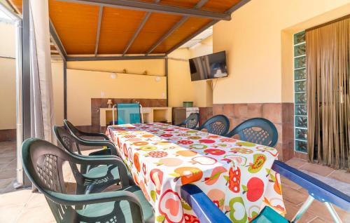 Fuente Vaqueros House | Stunning Home In Fuente Vaqueros