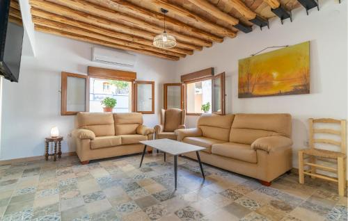 Fuente Vaqueros House | Stunning Home In Fuente Vaqueros