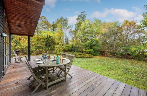 Farvang House | Stunning home in Fårvang with WiFi