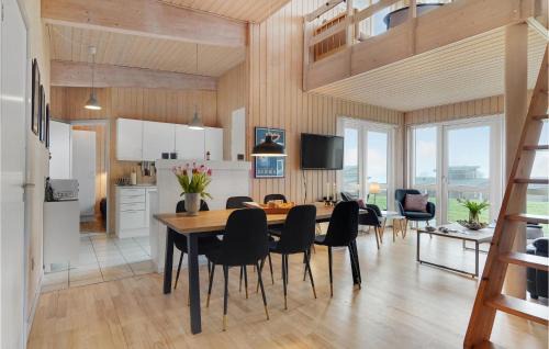 Faaborg House | Stunning Home In Faaborg With Kitchen