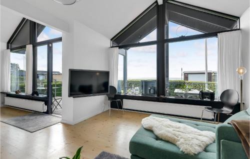 Kelstrup Strand House | Stunning Home In Haderslev With Wifi