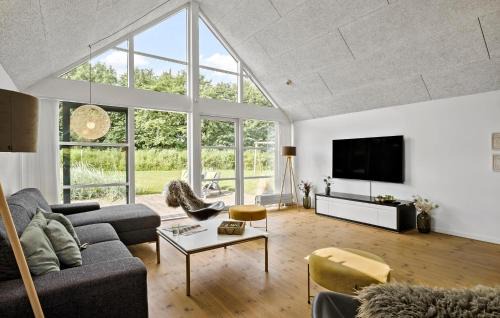 Nørre Hurup House | Stunning Home In Hadsund With Sauna