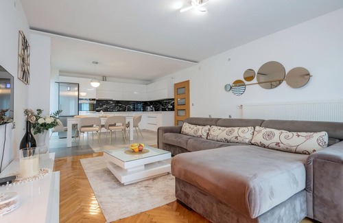 Donji Prolozac House | Stunning home in Prolozac Donji