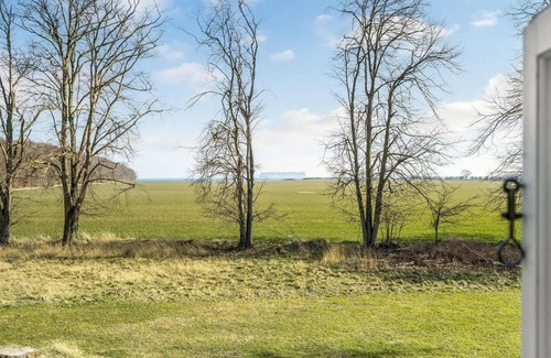 Sydlangeland House | Stunning home in Humble with WiFi
