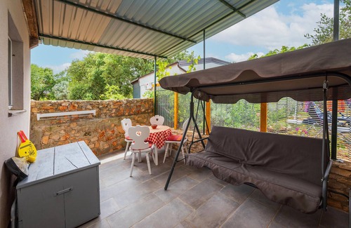 Kavran House | Stunning home in Kavran with WiFi