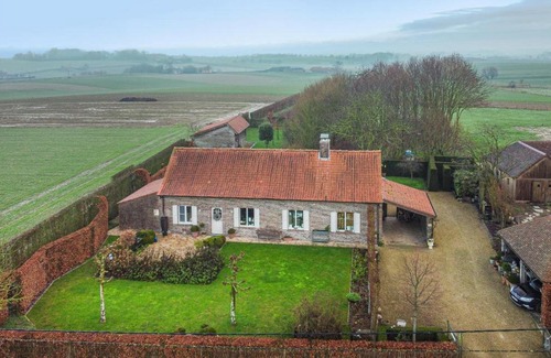 Heuvelland House | Stunning Home In Kemmel With Wifi