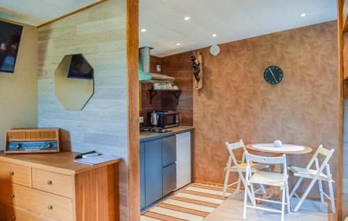 Sodvik House | Stunning Home In Löttorp With Wifi