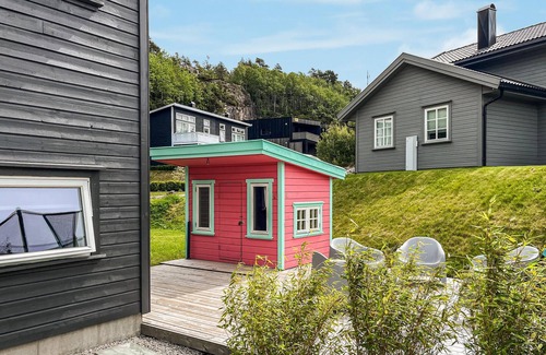 Lindesnes House | Stunning home in Lindesnes with WiFi