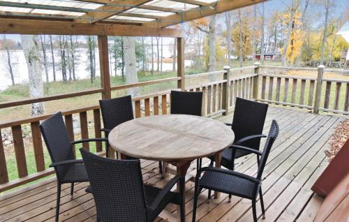 Stavsjo House | Stunning Home In Ljungby With Wifi