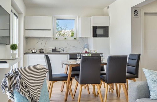 Metajna House | Stunning home in Metajna