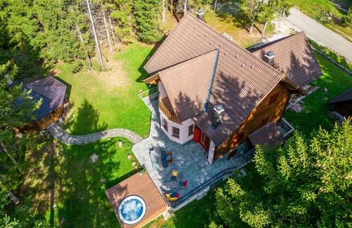 Mrkopalj House | Stunning home in Mrkopalj with sauna