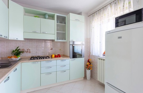 Nedescina House | Stunning home in Nedescina