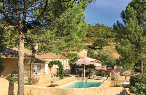 Pierrerue House | Stunning home in Pierrerue with WiFi