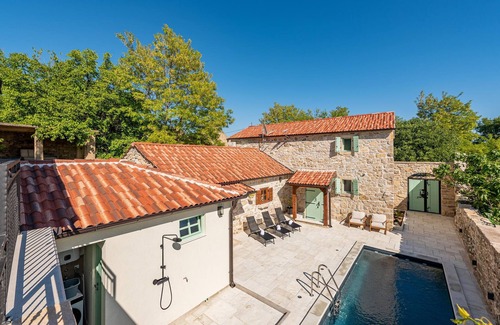 Pristeg House | Stunning home in Pristeg