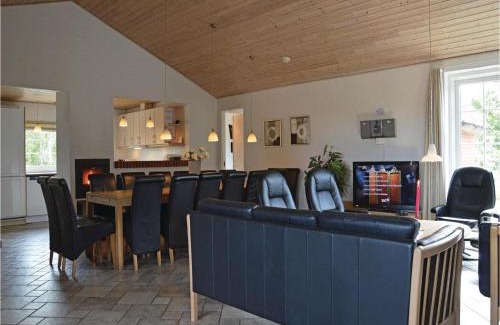 Lodbjerg Hede House | Stunning Home In Ringkøbing With Sauna