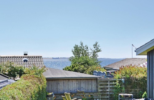 Ronde House | Stunning home in Rønde with kitchen