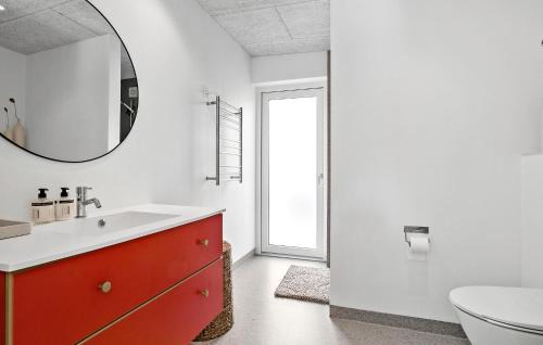 Sallingsund House | Stunning Home In Roslev With Kitchen