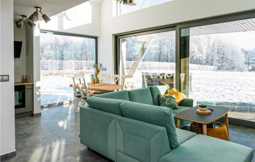 Faszcze House | Stunning Home In Ryn With Sauna