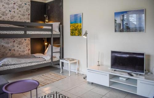 Skillinge House | Stunning Home In Skillinge With Wifi