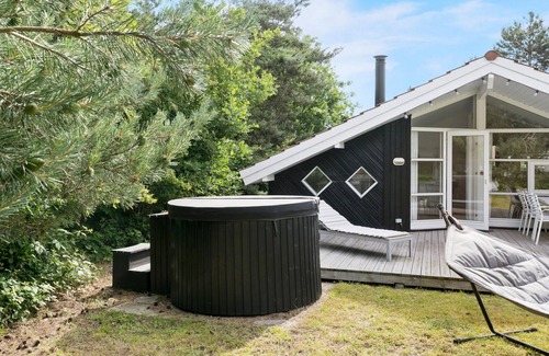 Frolunde House | Stunning home in Slagelse with WiFi