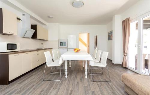 Soline House | Stunning Home In Soline