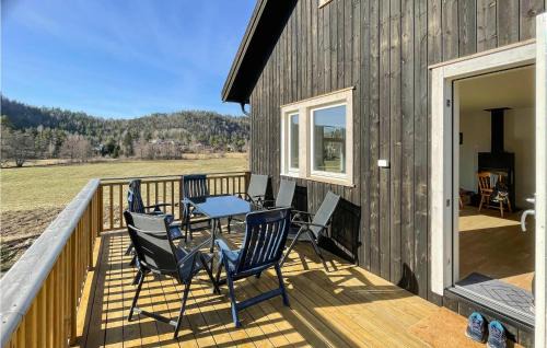 Songe House | Stunning Home In Songe With Wifi