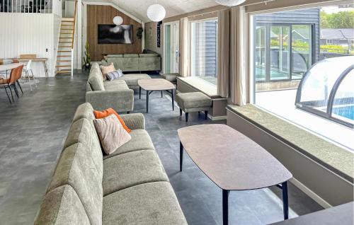 Lihme House | Stunning Home In Spøttrup With Sauna