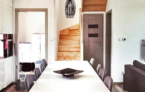 Przywidz House | Stunning Home In Sucha Huta With Wifi