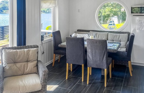 Sveio House | Stunning home in Sveio with kitchen