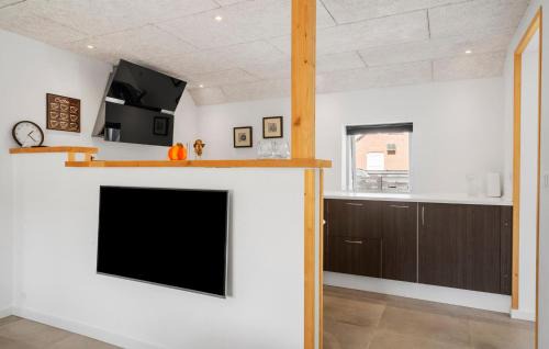 Thorsminde House | Stunning Home In Vemb With Wifi